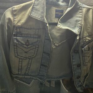 Cropped Jean jacket light wash